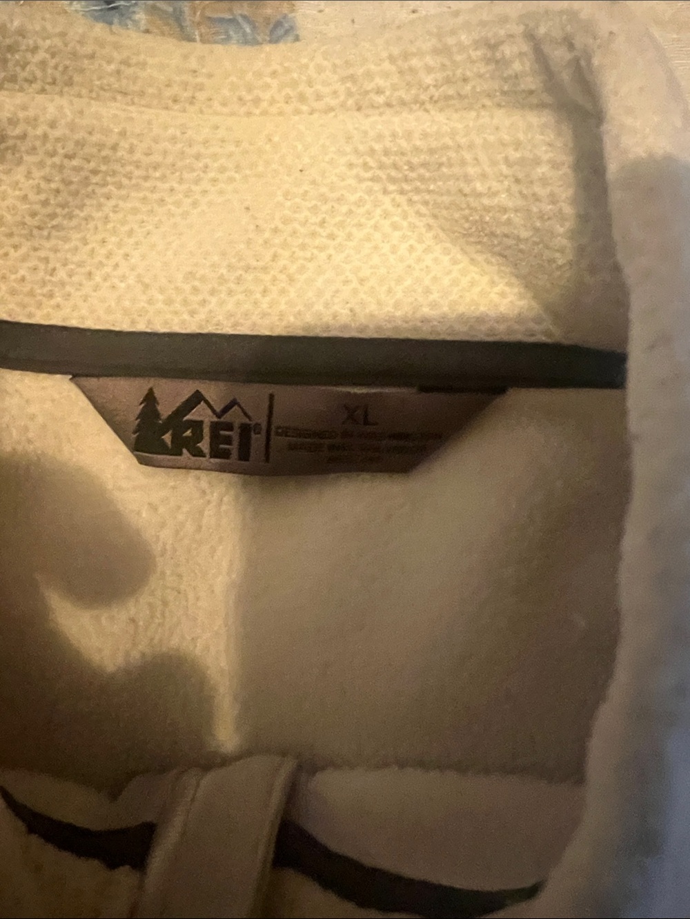 Cream women’s REI Fleece jacket size XL - Picture 3 of 5